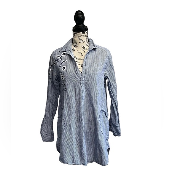 For Cynthia Women’s Blue White Striped Tunic Blouse Embroidered Floral Size S - Picture 2 of 11